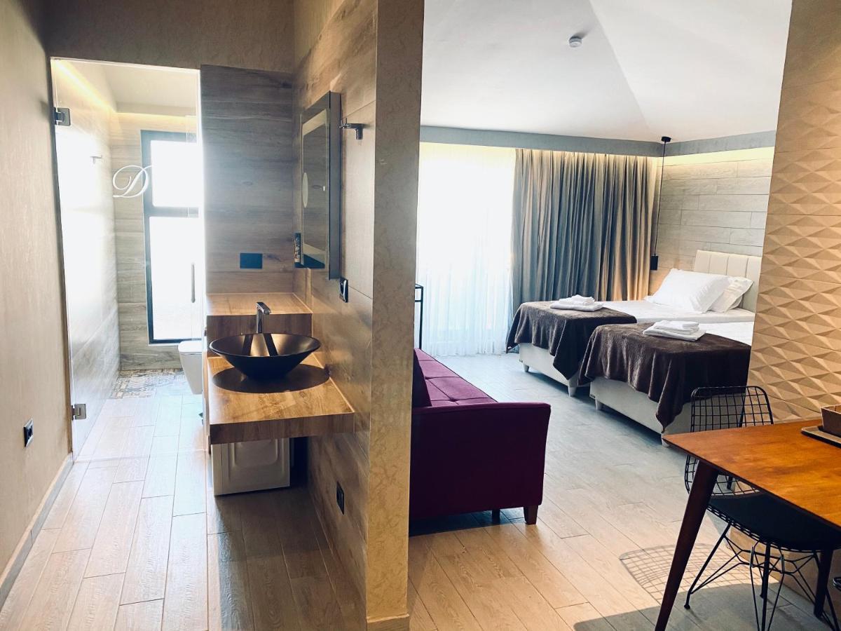 Deluxe Rooms In Blloku Area Tirana Kültér fotó