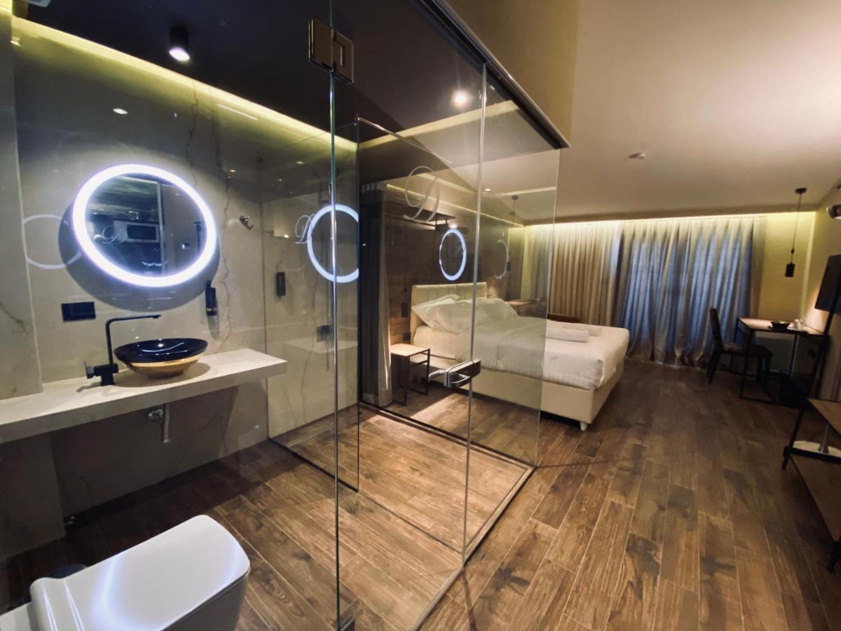 Deluxe Rooms In Blloku Area Tirana Kültér fotó