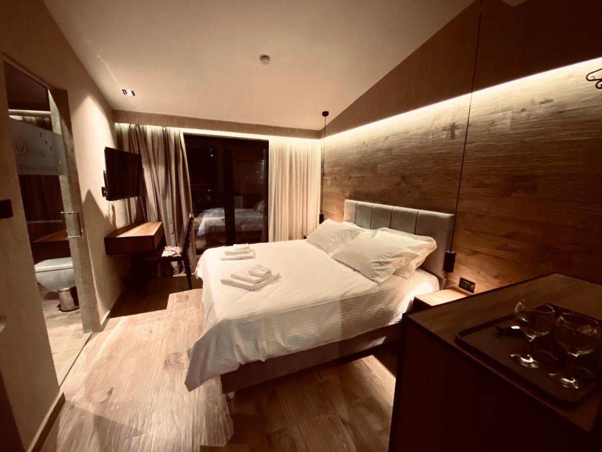 Deluxe Rooms In Blloku Area Tirana Kültér fotó