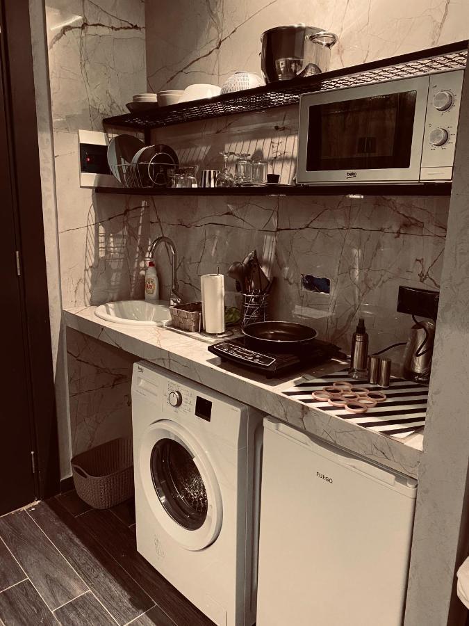 Deluxe Rooms In Blloku Area Tirana Kültér fotó